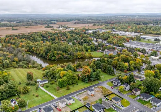 Land for Sale - 5Z Rue Victoria N., Bedford, J0J 1A0