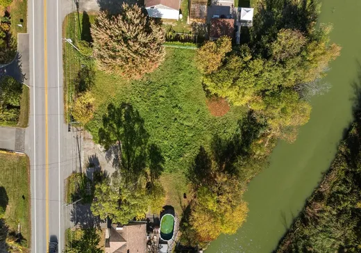 Terrain à vendre - 182 Rue Richelieu, St-Marc-sur-Richelieu, J0L 2E0
