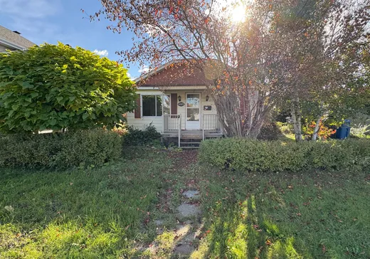 Terrain à vendre - 4525Z Rue Redmond, St-Hubert, J3Y 2C1