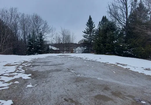 Terrain à vendre -  Rue Coursol, Mont-Laurier, J9L1A5