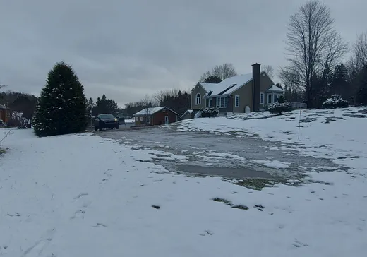 Terrain à vendre -  Rue Coursol, Mont-Laurier, J9L 1A5