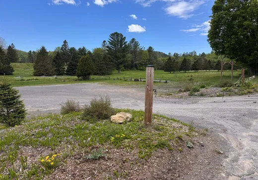 Land for Sale - 2 Rue de la Vallée, Sainte-Adèle, J8B 2A1