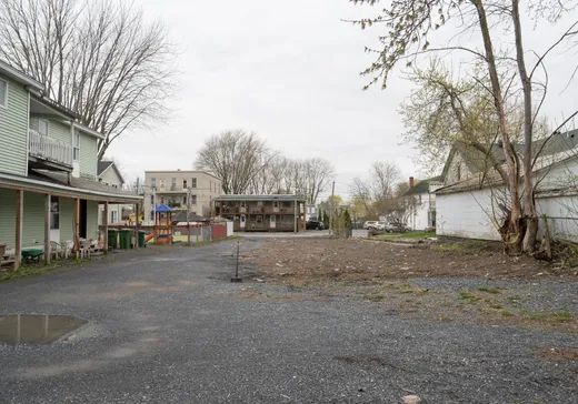 Land for Sale - 565 Rue St-Paul, Farnham, J2N 2K2