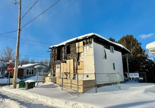 Terrain à vendre - 111 Rue Durocher, Lachute, J8H 2W1