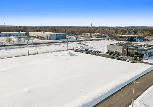 Terrain à vendre - 462 Boul. des Affaires, Gatineau, J8R 3J8