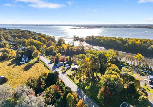 Land for Sale - 230 Rue Notre-Dame, Champlain, G0X 1C0