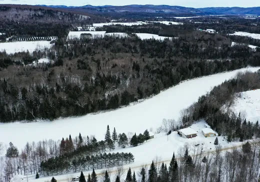 Land for Sale -  Ch. de la Rouge, Huberdeau, J0T 1G0