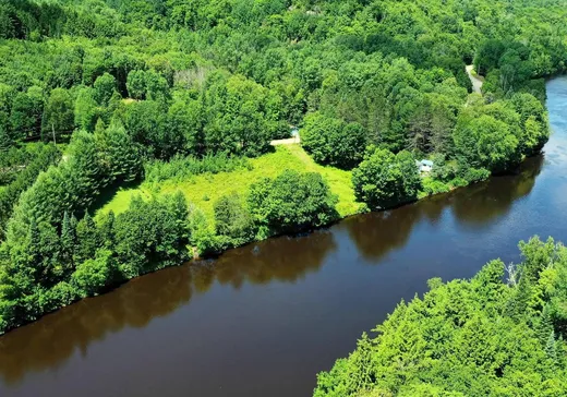 Land for Sale -  Ch. de la Rouge, Huberdeau, J0T 1G0