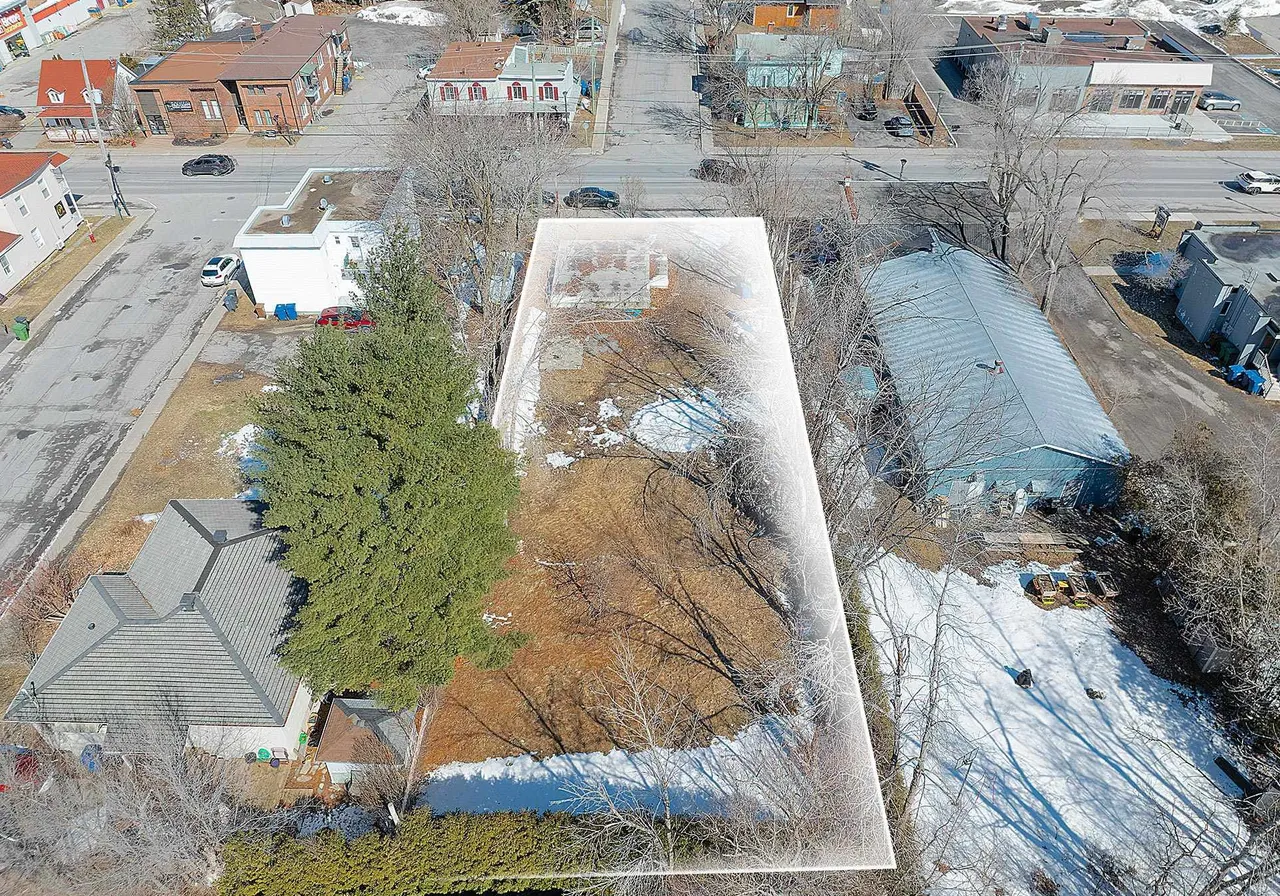 94 Rue St-Jean-Baptiste E. — photo 1