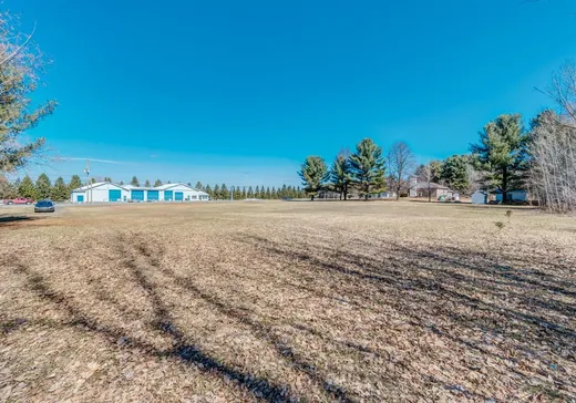 Terrain à vendre - 530 Route 139, Wickham, J0C 1S0