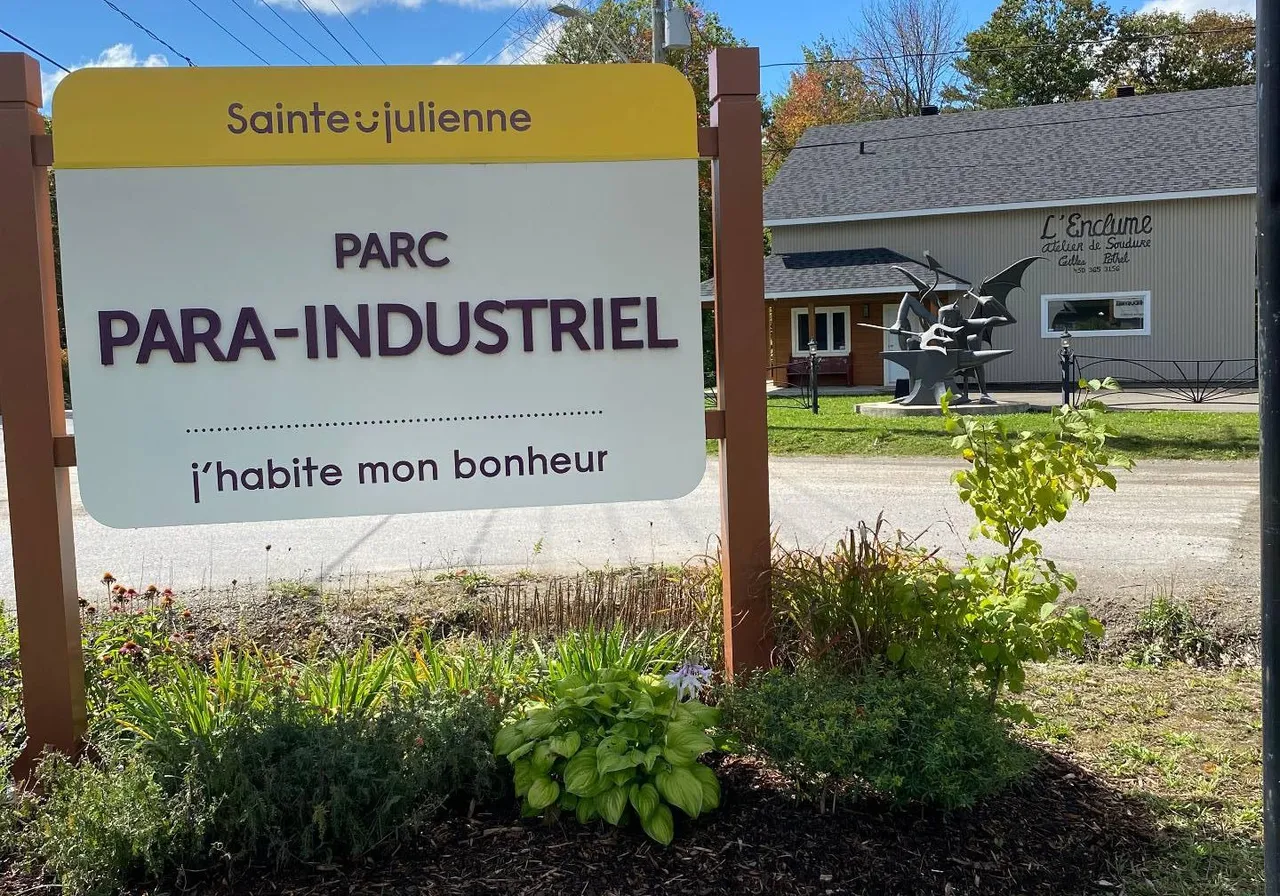 Place des Entreprises — photo 1