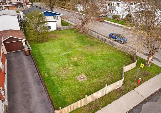 Terrain à vendre - 18 Rue St-Denis, Drummondville, J2B 5S6
