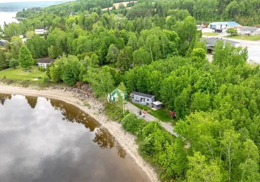 Terrain à vendre - 1710 Rue Principale, Pohénégamook, G0L 1J0