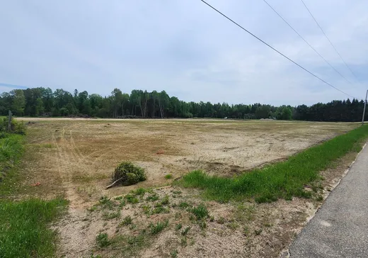 Land for Sale -  Ch. de la Rouge N., Val-des-Bois, J0X 3C0