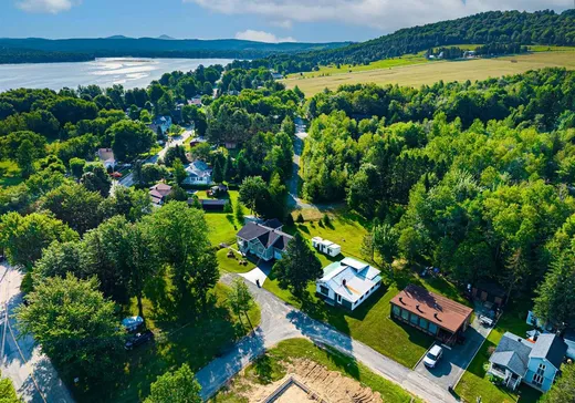Land for Sale - 106 Rue Pruneau, Val des Sources, J1T 3M7