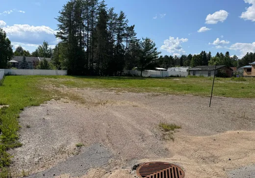 Terrain à vendre - 3885 Boul. Ducharme, La Tuque, G9X 4T8