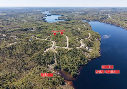 Terrain à vendre - 141-161 Rue des Estacades, Grandes-Piles, G0X 1H0