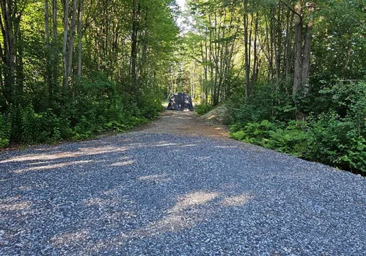 Terrain à vendre - 140 Rue du Centre, Saint-Valérien-de-Milton, J0H 2B0