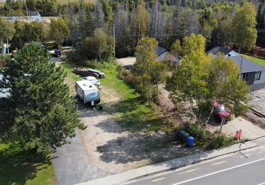 Terrain à vendre - 390 Rue de l'Église, Sept-Îles, G0G 0B6