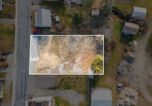 Land for Sale - 460 Rue Principale, St-Malachie, G0R 4L0