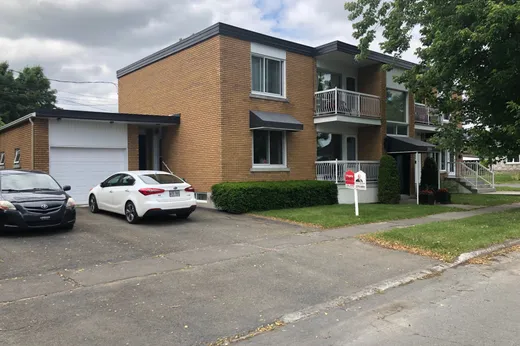 5-Plex à vendre - 2084-2090 Rue Bernard, Saint-Hyacinthe, J2T 1G5