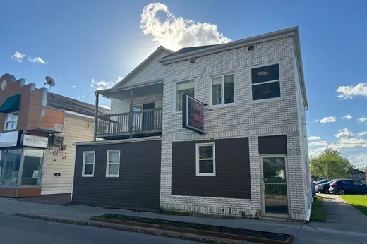 Triplex à vendre - 2022-2026 Rue Ste-Famille, Chicoutimi-Jonquière, G7X4X3