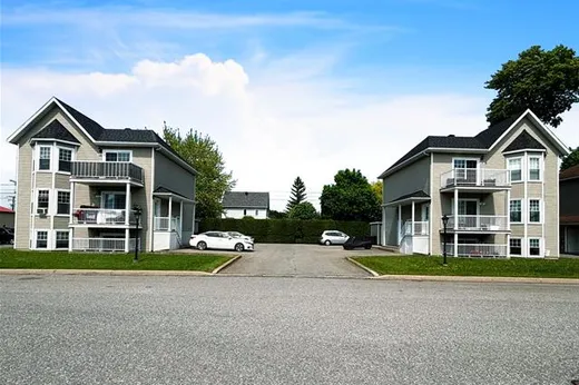 Triplex for Sale - 414-418 Imp. des Fougères, La Présentation, J0H 1B0
