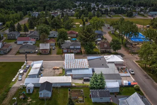 5-Plex for Sale - 3800Z Rue Notre-Dame, Saint-Édouard-de-Maskinongé, J0K 2H0