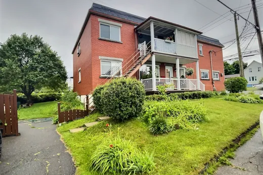 4-Plex à vendre - 135-141 Rue Angus S., East Angus, J0B1R0