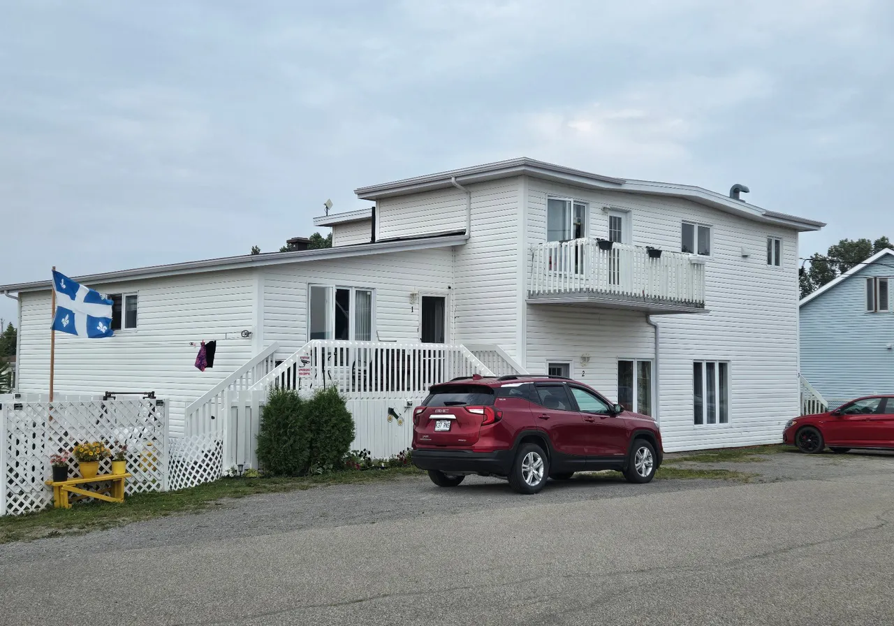 5-Plex à vendre - 28 Rue St-Philippe, Ste-Luce-sur-Mer, G0K 1P0