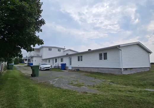 5-Plex à vendre - 28 Rue St-Philippe, Ste-Luce-sur-Mer, G0K 1P0