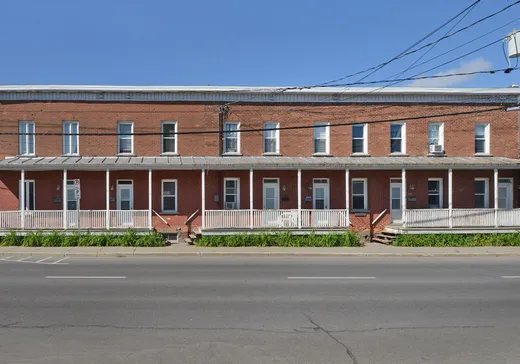 5-Plex à vendre - 45-55 Rue Alexandre, Salaberry-de-Valleyfield, J6S 3J6