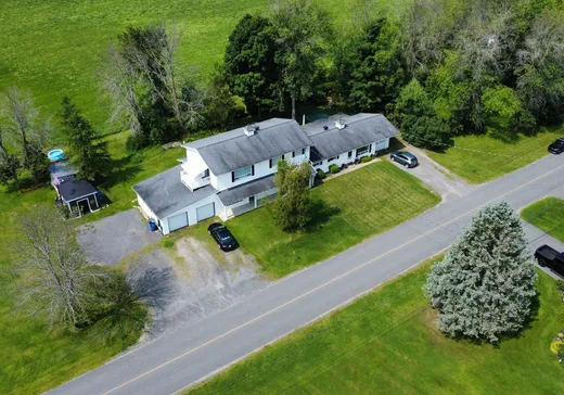 Triplex à vendre - 351-355 Rue Bergeron, Godmanchester, J0S 1H0