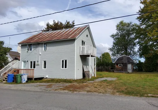 Duplex à vendre - 25-27 Rue de l'Église, Matane, G0J 3K0