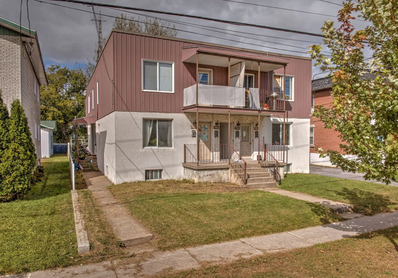 4-Plex à vendre - 982-988 Rue St-Antoine, Joliette, J6E 3S9