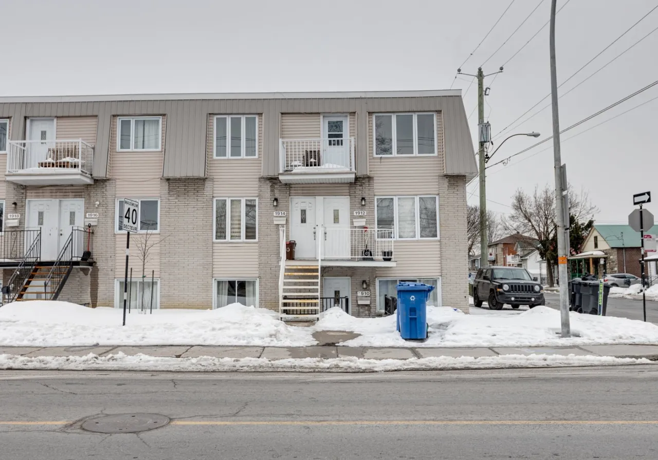 Triplex à vendre - 1910 - 1914 Rue Laurier, Longueuil, J4J 4Z8