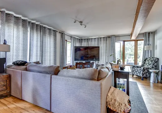Duplex for Sale - 701-701A Boul. du Lac, Deux-Montagnes, J7R 1A9