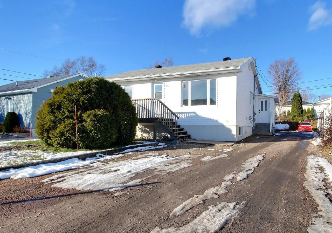 4-Plex for Sale - 1882 Rue Brochard, Baie-Comeau, G5C 2H3