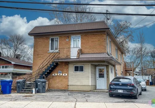 Triplex à vendre - 4792 - 479 Boul. Ste-Rose, Laval, H7R2A8