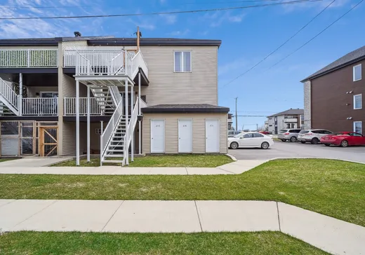 Triplex for Sale - 472 - 476 Rue Séraphin-Bouc, Sainte-Anne-des-Plaines, J5N 3Z3