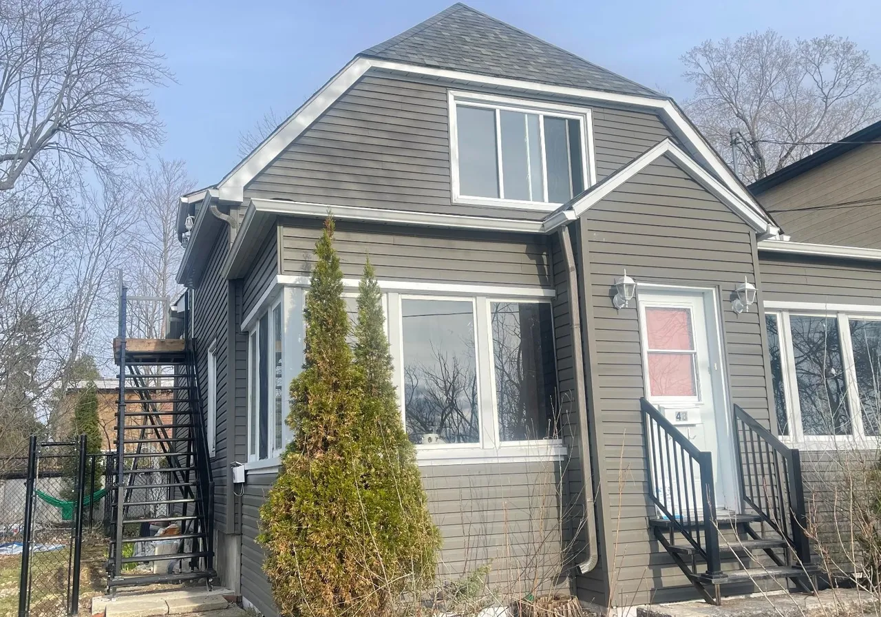 Duplex à vendre - 48 - 48A Boul. Salaberry N., Châteauguay, J6J 4J9