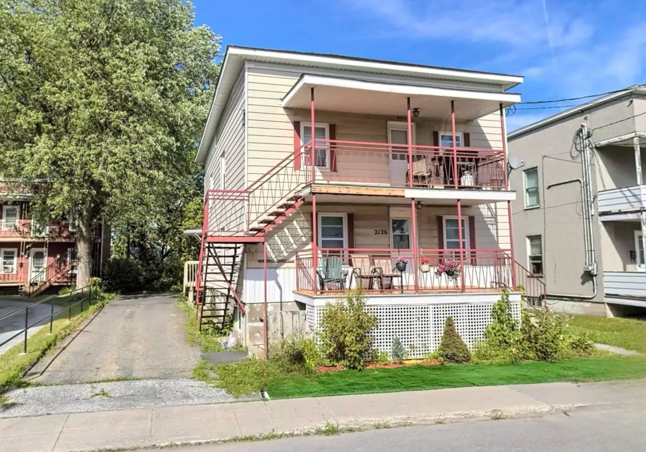 Triplex à vendre - 2126 - 2132 Av. Bourdages N., Saint-Hyacinthe, J2S 5P8