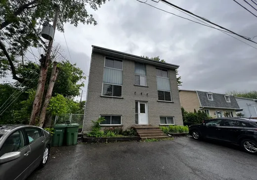 Triplex for sale - 77 Av. Charron, Île-Bizard, H9C1L8