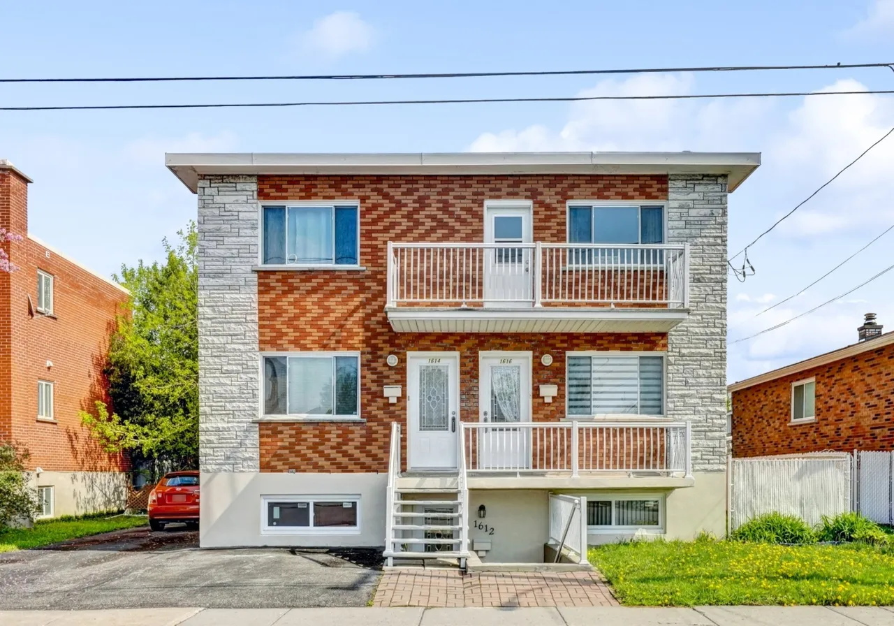 Triplex for Sale - 1612 - 1616 Rue Charles, St-Hubert, J4T 1L2