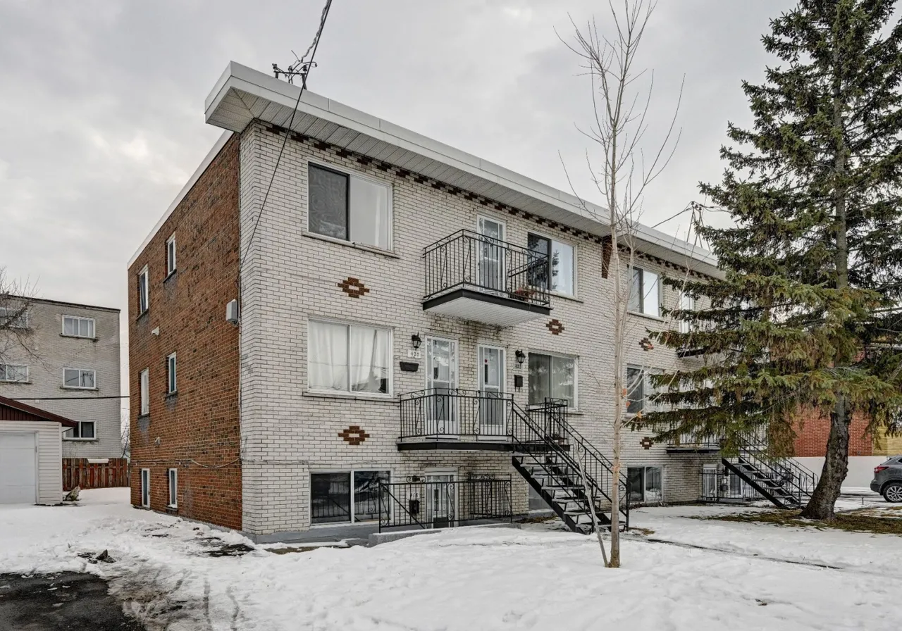 Triplex à vendre - 418 - 422 Rue Briggs E., Longueuil, J4J 1R7