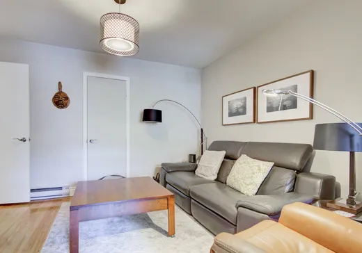 Triplex à vendre - 9165 - 9167 Rue D'Iberville, Montréal-Nord, H1Z 2R3