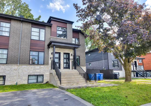 Triplex à vendre - 1876 - 1880 Boul. Édouard, St-Hubert, J4T 1Z4