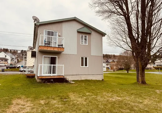 4-Plex for Sale - 223A - 223D 6e Avenue, Beauceville, G5X 1X4