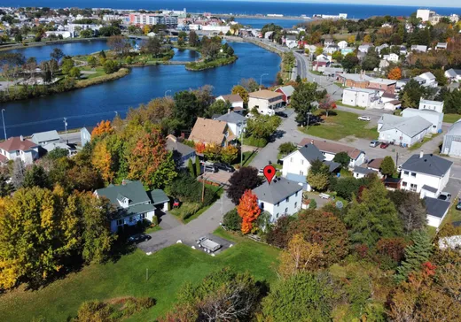 Triplex à vendre - 53-57 Côte St-Paul, Matane, G4W 2X1