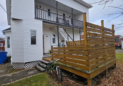 Triplex à vendre - 520-524 Rue St-Philippe, Herouxville, G0X 3H0